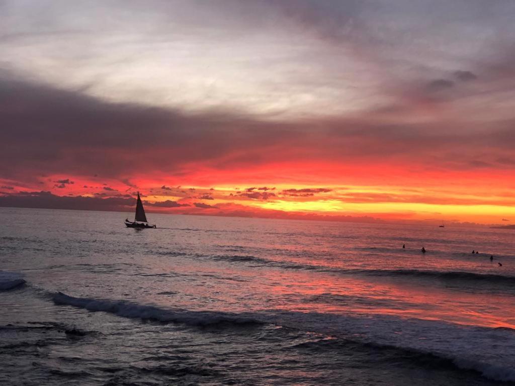 Sunset Over The Sea ปลายาเดลาสอเมริกาส ภายนอก รูปภาพ